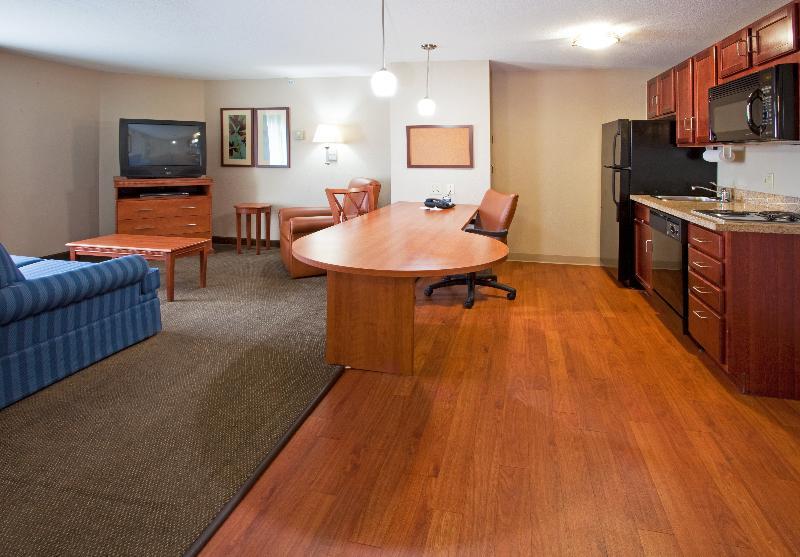 Candlewood Suites Fort Lauderdale Airport-Cruise By Ihg Bagian luar foto
